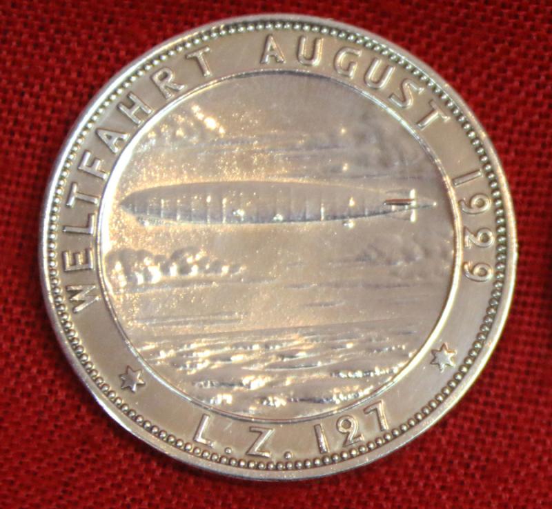 Solid Silver Hallmarked L.Z.127 Graf Zeppelin Airship Aerospace Medal 1929 World Flight Issue