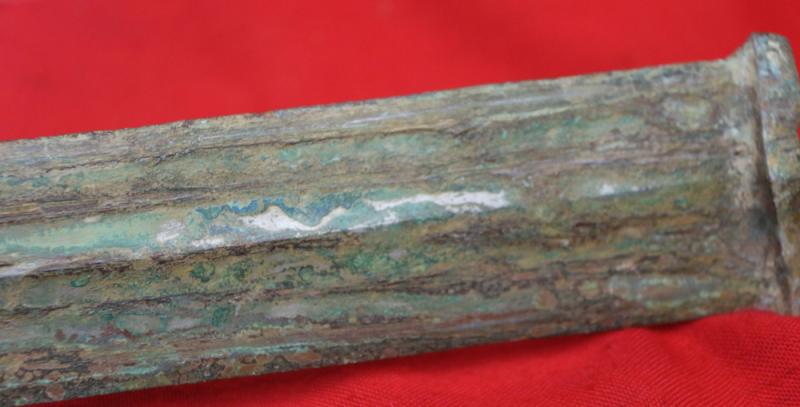 A Rare, Archaic Chinese Warrior's Bronze & Tinned Jian Sword, Around 2,300 to 2,800 Years Old, From the Zhou Dynasty to the Qin Dynasty, Including the Period of the Great Military Doctrine 'The Art of War' by General Sun-Tzu