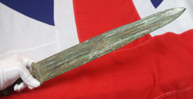 A Rare, Archaic Chinese Warrior's Bronze & Tinned Jian Sword, Around 2,300 to 2,800 Years Old, From the Zhou Dynasty to the Qin Dynasty, Including the Period of the Great Military Doctrine 'The Art of War' by General Sun-Tzu