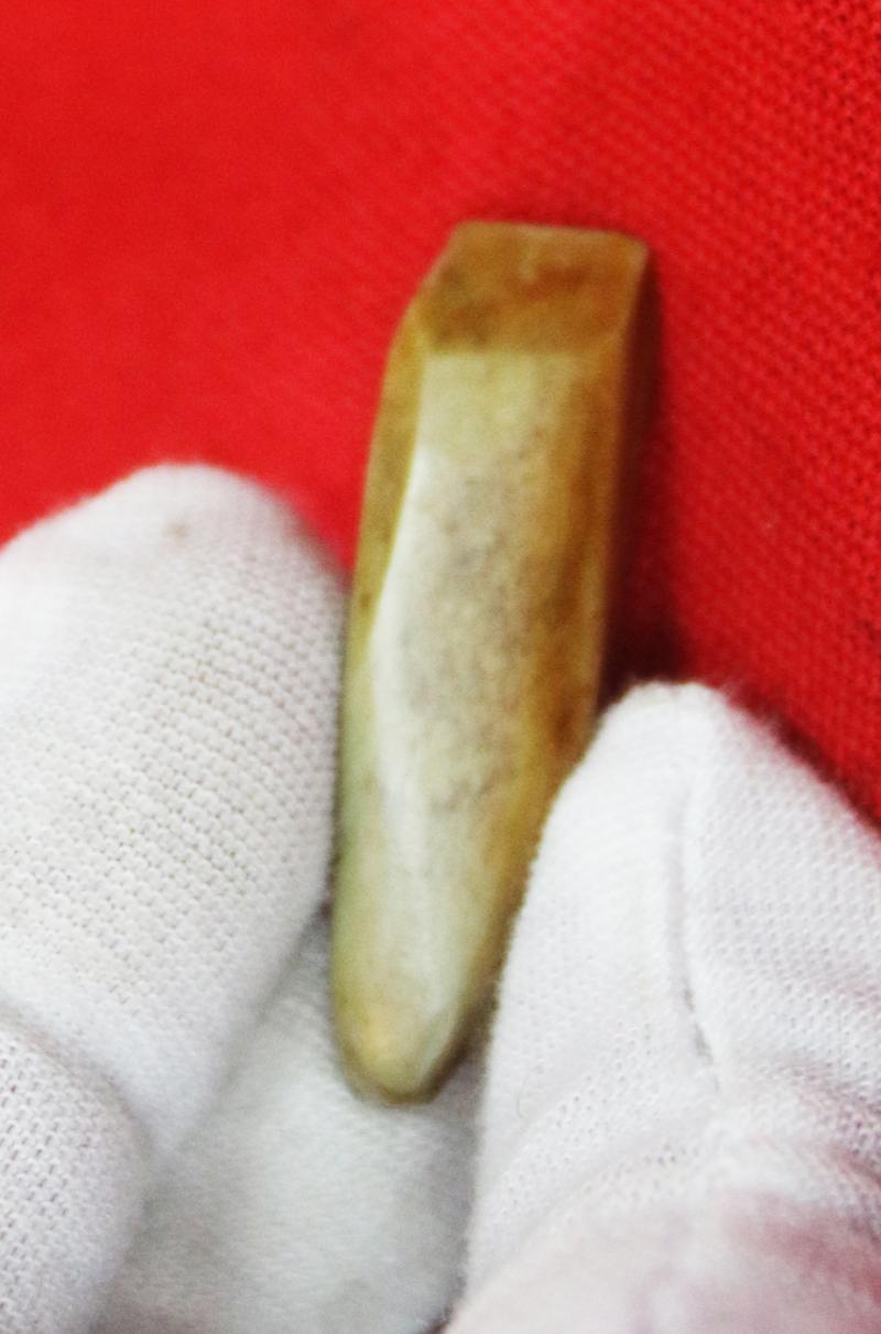 A Small & Beautiful Neolithic 7000 to 10000 Year Old Small Polished Stone Age Symbolic Flint Hand Axe 5000 to 8000 bc