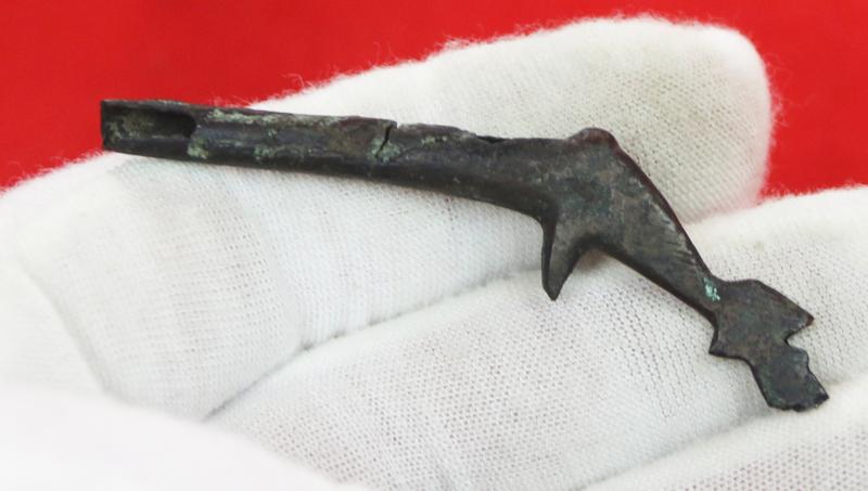 An Extraordinary Original Conversation Piece. A Superb, Original, Late Queen Elizabeth Ist to King James Ist Period Miniature Pistol. Late 1500's, To The Turn of The 17th Century, Functioning Miniature Pistol