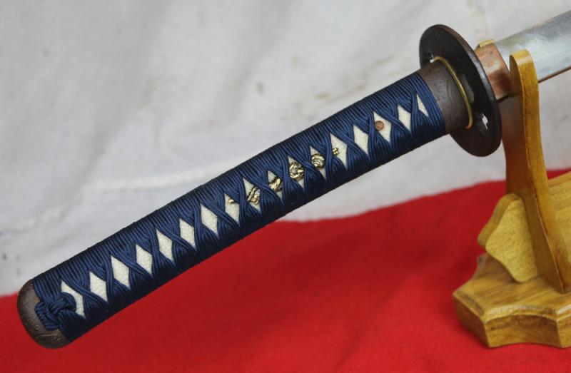 A Superb Nobukuni 信国 Signed Mount Fuji Shinto Samurai Katana, Circa 1670, Signed on The Nakago Nobukuni Saku, With Mount Fuji Hamon and The Wave Fuchi Kashira.