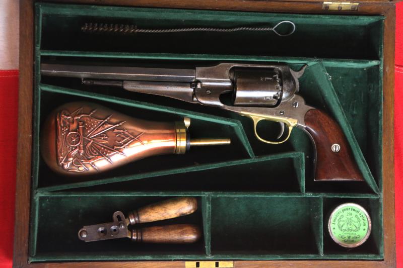 An Original US Civil War Remington New Model Army Revolver With Later Bespoke Antique Fitted Case, Flask & Tools. One Of the Most Iconic Revolvers Used During The US Civil War & Wild West Era.