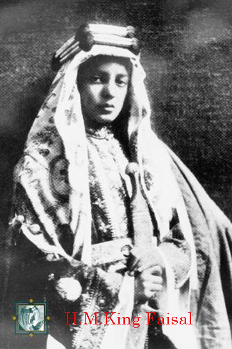 A Fine and Long, Saudi Arabian, Silver & Copper Alloy Dharia Jambiya 19th Century