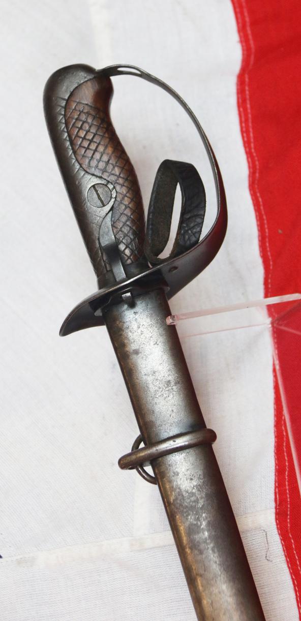 Japanese Type 1932 Otsu NCO's Gunto Sabre 770mm Blade Serial Numbered Matching Sword and Scabbard