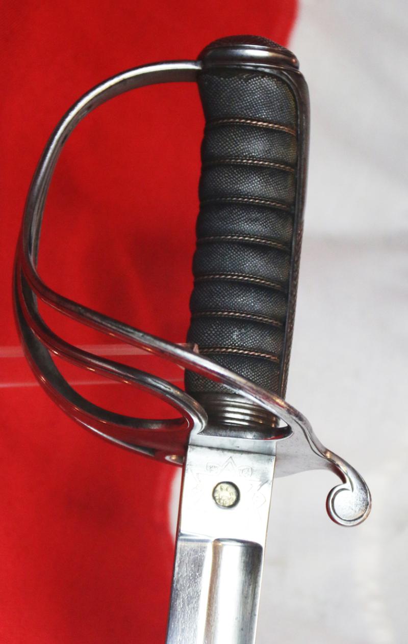 An Exceptional 1821 Pattern Victorian British Cavalry Officer's Combat Sabre By Hawkes & Co. Piccadilly. Fully Etched Deluxe Quality Blade. The Regulation Pattern Used in the 'Charge of the Light Brigade' in the Crimean War.