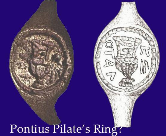 A Superb Roman 1900-2000 Year Old 'Status' Seal Ring, Intaglio, Stylized Engraved, with a Mythological Scene of The Pheonix In Flight. From The Time Of the Divine Augustus, The First Emperor of Rome