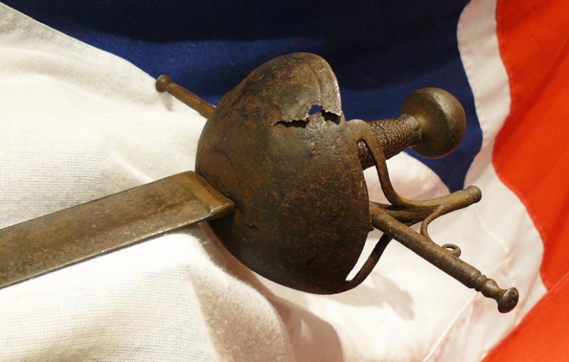 A Most Rare, Original Spanish Heavy Dragoon Cup Hilt Sword of the Napoleonic War Peninsular Campaign. An I8th Century or Earlier Form Spanish Rapier Hilt With a British 1796 Heavy Cavalry Ordnance Stamped Hadley Contract Blade