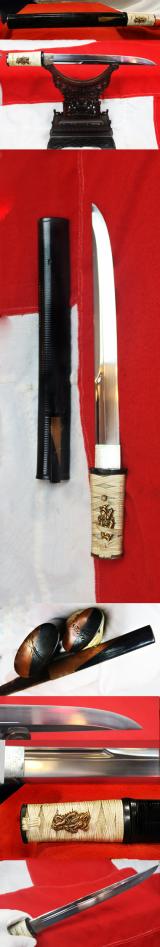 A Shinto Aikuchi Tanto, Unokubi-Zukuri With Hi Blade & Stunning Bi-Colour Shakudo Fittings Katakiri-bori Carving, on Migaki-ji of Insects, a Cricket a Hornet and a Praying Mantis