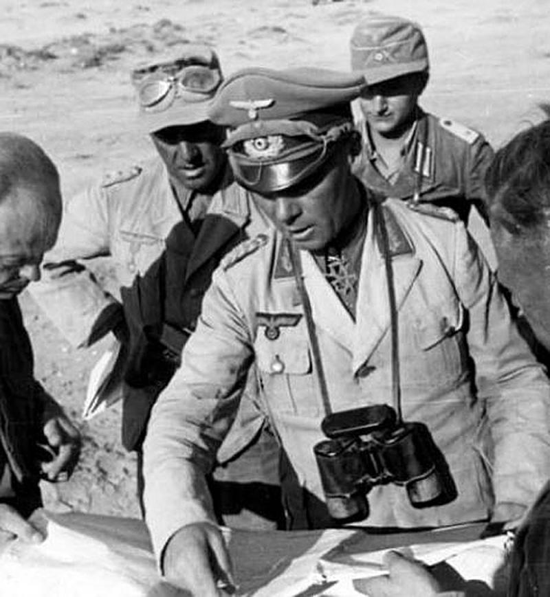 A 1st Army Intelligence Corps HQ General Staff Officer Medal Group of the British Army 'Desert Rats', With His Slip On Eppaulettes and Cap Badge