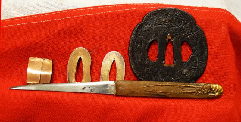 A Simply Stunning Japanese Koto Period Wakazashi Bound In Imperial White & Devil Red Urushi Lacquer From The Time of The Battle of Sekigahara, The End of the Sengoku.