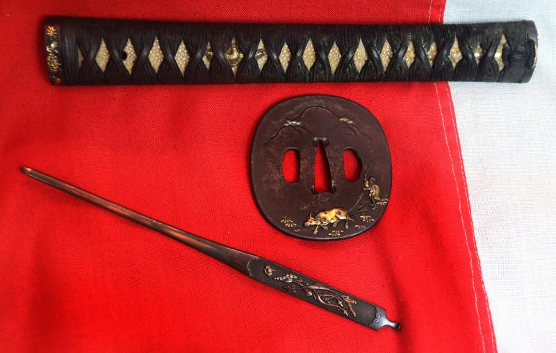 A Beautiful Antique Edo Samurai Long Katana. A Most Fine Katana With A Good Hon-Zukuri Blade With Midare Hamon and Full Length Hi