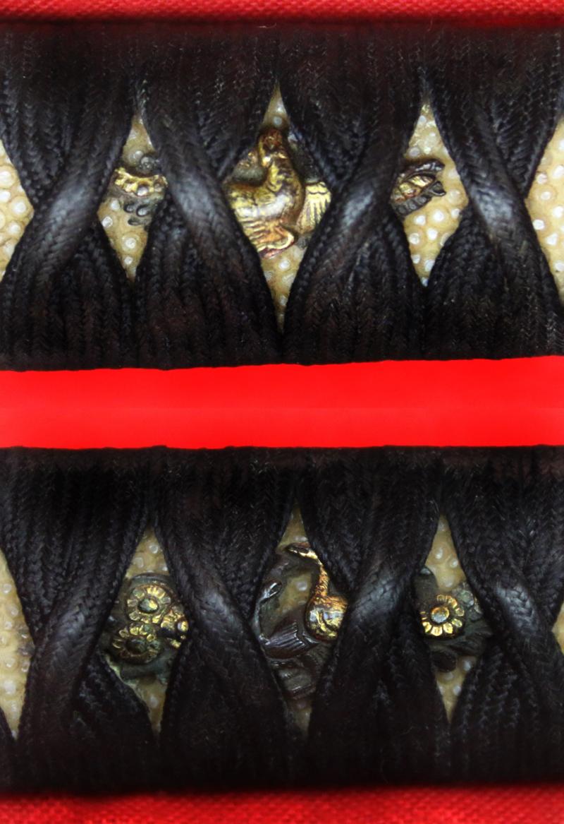 A Beautiful Antique Edo Samurai Long Katana. A Most Fine Katana With A Good Hon-Zukuri Blade With Midare Hamon and Full Length Hi