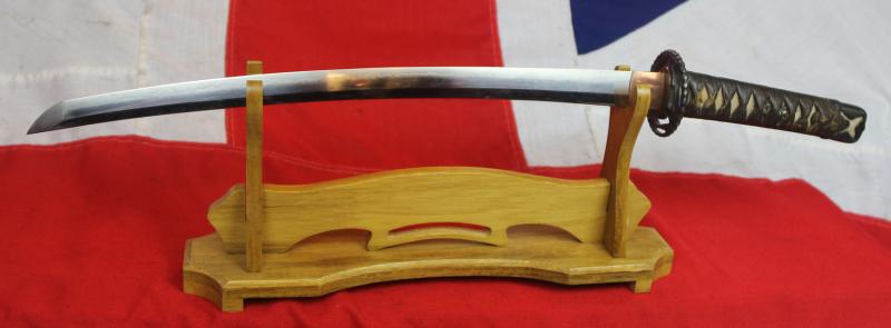 A Beautiful Samurai Wakizashi Signed Kunimune, Han Dachi Mounted, All Original Edo Koshirae and Deep Brown Urushi Lacquer Saya With Nishiji Gold With Very Rare Gold Foiled Throat