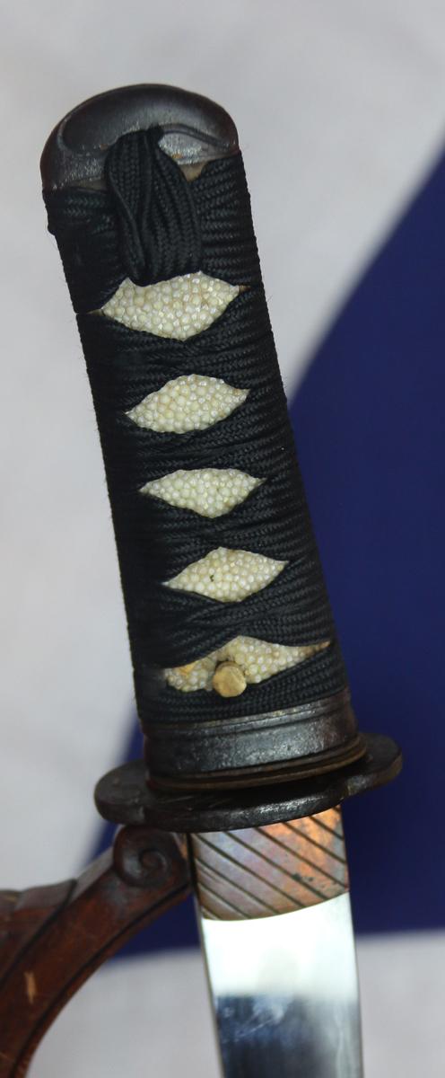 A Superb Antique, Shinto Era, Unokubi (鵜首) Zukuri Blade Tantō, 17th Century