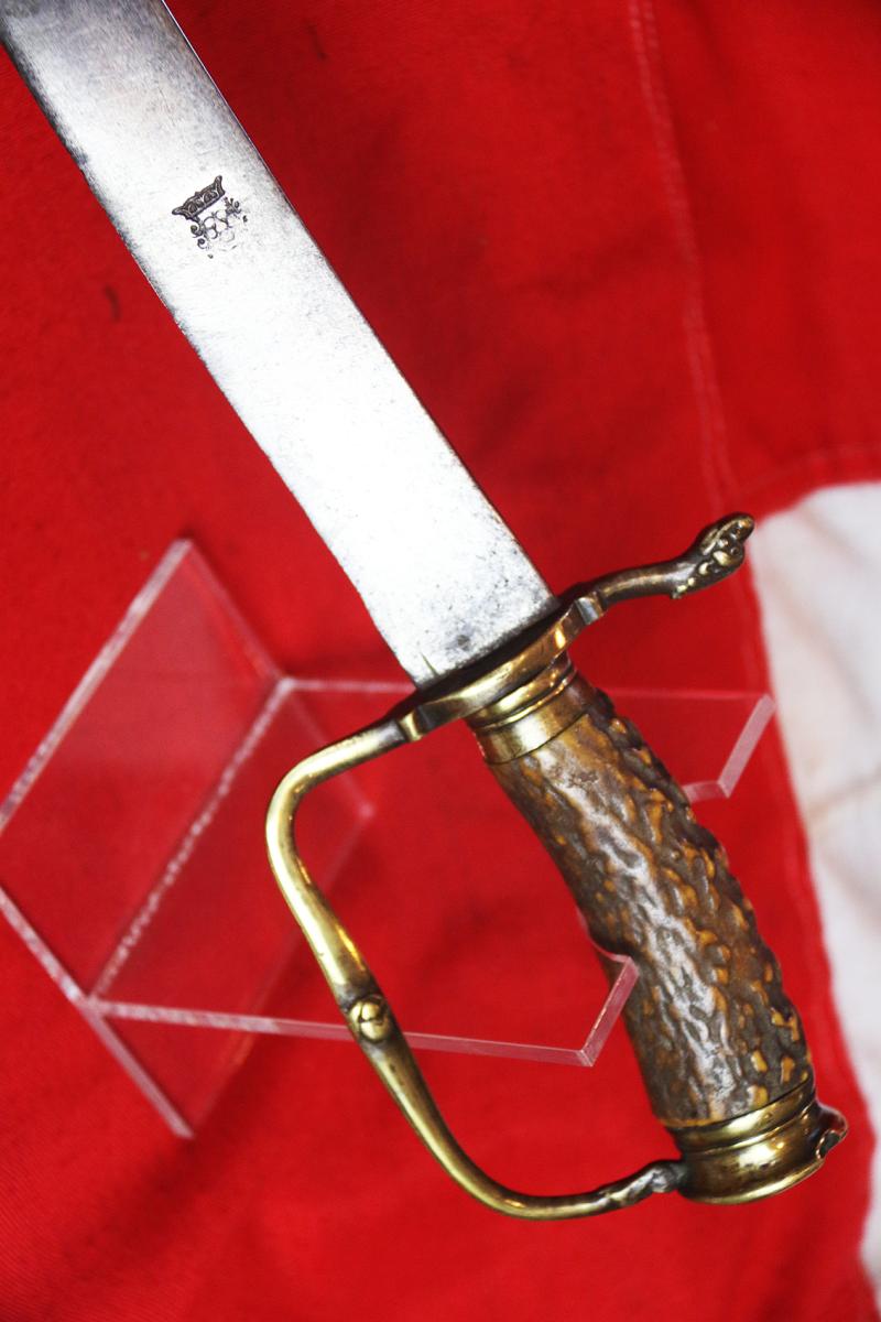 A Very Fine, 17th Century, King 'William & Queen Mary' Period Hangar Sword Cutlass of Senior Naval Officer's Admirals and Captains of the Royal Navy. Plus Infamous Pirates 🏴☠️.. King's Head Stamped Blade