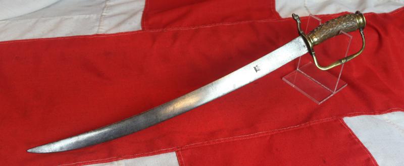 A Very Fine, 17th Century, King 'William & Queen Mary' Period Hangar Sword Cutlass of Senior Naval Officer's Admirals and Captains of the Royal Navy. Plus Infamous Pirates 🏴☠️.. King's Head Stamped Blade