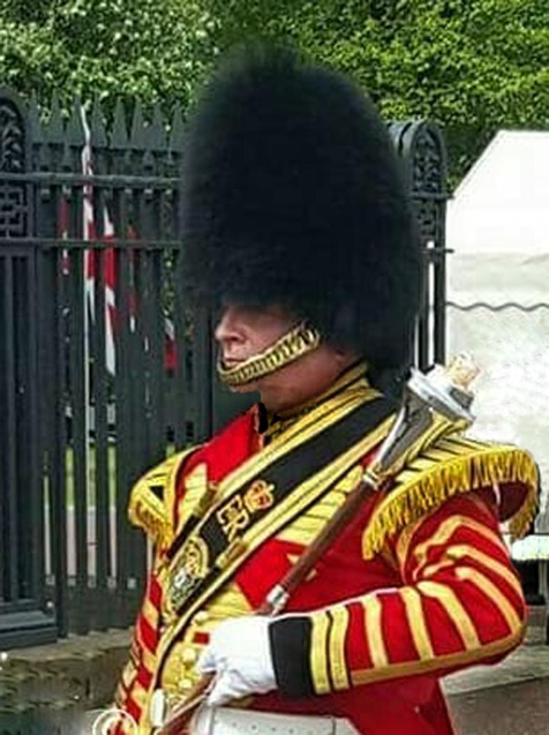 A Good King George VIth Pattern Household Division Drum Major's, of The Welsh Guards Marching Mace