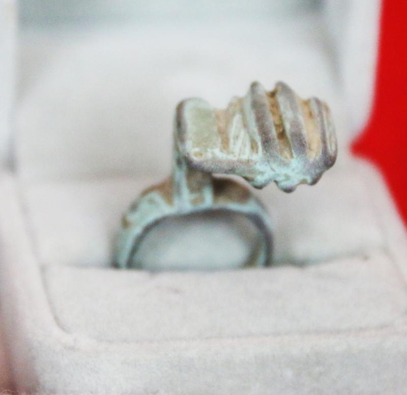 Roman Key Ring, A Bronze Amulet-Ring Key. 1st to 3rd Century A.D.Around 1900 to 1800 Years Old. Worn From The Period of Emperors Trajan, Hadrian, Marcus Aurelius, Lucius Verus, & Commodus