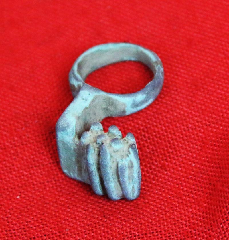 Roman Key Ring, A Bronze Amulet-Ring Key. 1st to 3rd Century A.D.Around 1900 to 1800 Years Old. Worn From The Period of Emperors Trajan, Hadrian, Marcus Aurelius, Lucius Verus, & Commodus