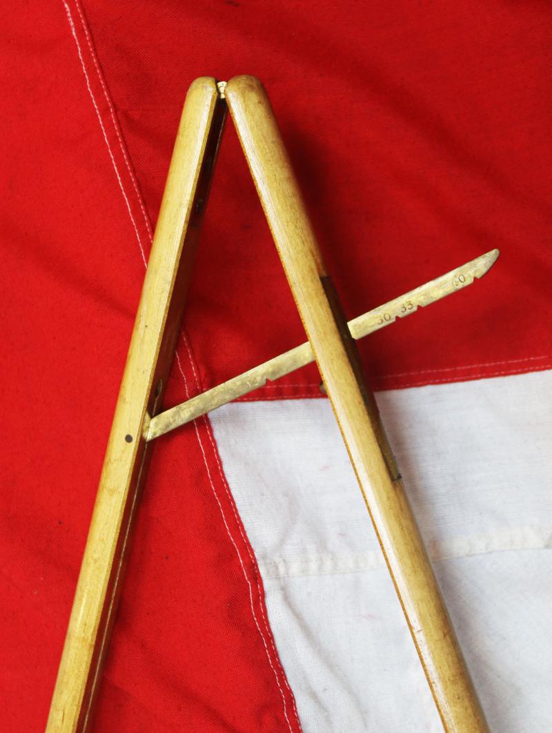 A Household Division, Welsh Guards, Drum Major's, Vintage Pace Stick. E.R II Period