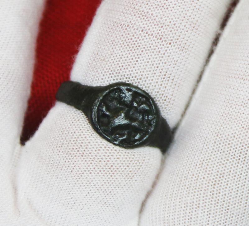 Wonderful 12th-13th Century Crusader & Pilgrim Knight's Heraldic Seal Ring Of a Fantastical Beast The Manticore, A Human Headed Tiger or Lion. Used In Medeavil Heraldry On Shields, Banner, Accoutrements & Indicated To Which Noble Family A Knight Belonged