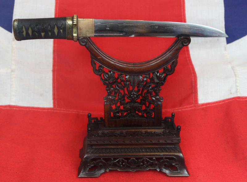 A Beautiful Unokubi Zukuri Blade Samurai Armour Piercing Tanto. Ise-ebi or Kamakuraebi Sayajiri 鞘尻, & Matching Matsushiro Sinano School Kozuka and Kogai. 16th To 17th Century Blade, Original Edo Koshirae, Of Nagano Province
