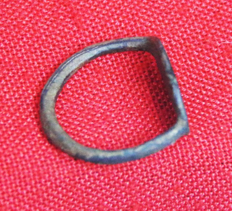 Ancient Roman Gladiator's Aes Corinthiacum Bronze Ring, Of A Colosseum Barbary Lion Late Old Republic Era To Early Empire Period. Over 2000 Years Old. Made & Used From the Reigns of Julius Caeser to Emperor Trajan