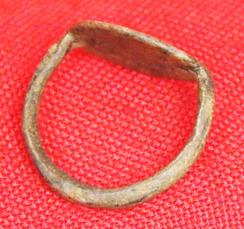 Ancient Roman Gladiator's Aes Corinthiacum Bronze Ring, Of A Colosseum Barbary Lion Late Old Republic Era To Early Empire Period. Over 2000 Years Old. Made & Used From the Reigns of Julius Caeser to Emperor Trajan