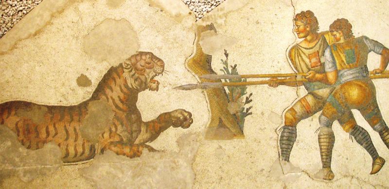 Ancient Roman Gladiator's Aes Corinthiacum Bronze Ring, Of A Colosseum Barbary Lion Late Old Republic Era To Early Empire Period. Over 2000 Years Old. Made & Used From the Reigns of Julius Caeser to Emperor Trajan