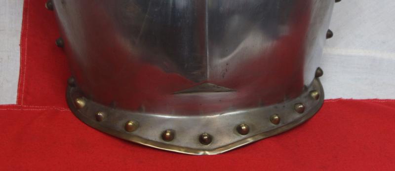 Original, Antique, Victorian Household Cavalry Armour Breastplate Cuirass of the LifeGuards, The Blues &The Royals. the Mounted Personal Bodyguard Regiments of the British Monarch, Part of The Household Division