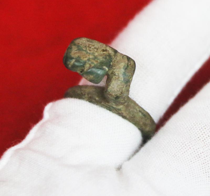 Ancient Roman Key Ring, A Bronze Amulet-Ring Key. 1st to 3rd Century A.D.Around 1900 to 1800 Years Old. Worn From The Period of Emperors Trajan, Hadrian, Marcus Aurelius, Lucius Verus, & Commodus