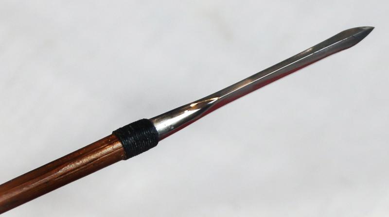 A Delightful & Beautiful Early to Mid Edo Period 1598-1863 Samurai War Arrow. A Long Bladed Armour Piercing Tagari-Ya, With Yadake Bamboo haft, & Sea Eagle Feather Flights and a Traditional Tamahagane Tempered Steel Head In Stunning Polish with Hamon