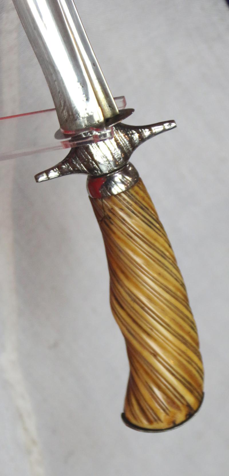 A Superb 18th Century Royal Naval Midshipman's & Officer's Short Sword Hanger, Carved Spiral Hilt Grip With Rare Silver Close Plate Quillon and Pommel used From The Battle of the Glorious Ist of June, the Battle Of the Nile and the Battle of Trafalgar