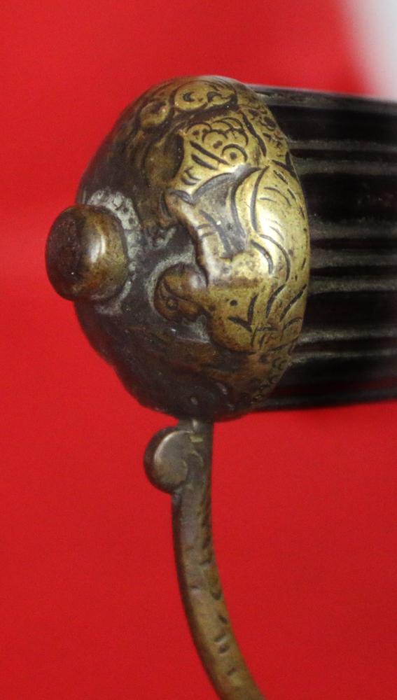 A Very Fine, 17th Century, King 'William & Queen Mary' Period Hangar Sword Cutlass of Senior Naval Officer's Admirals and Captains of the Royal Navy. Also, Of Notorious Pirates 🏴☠️. Armourers Stamped Blade with Crescent Moon and Stars