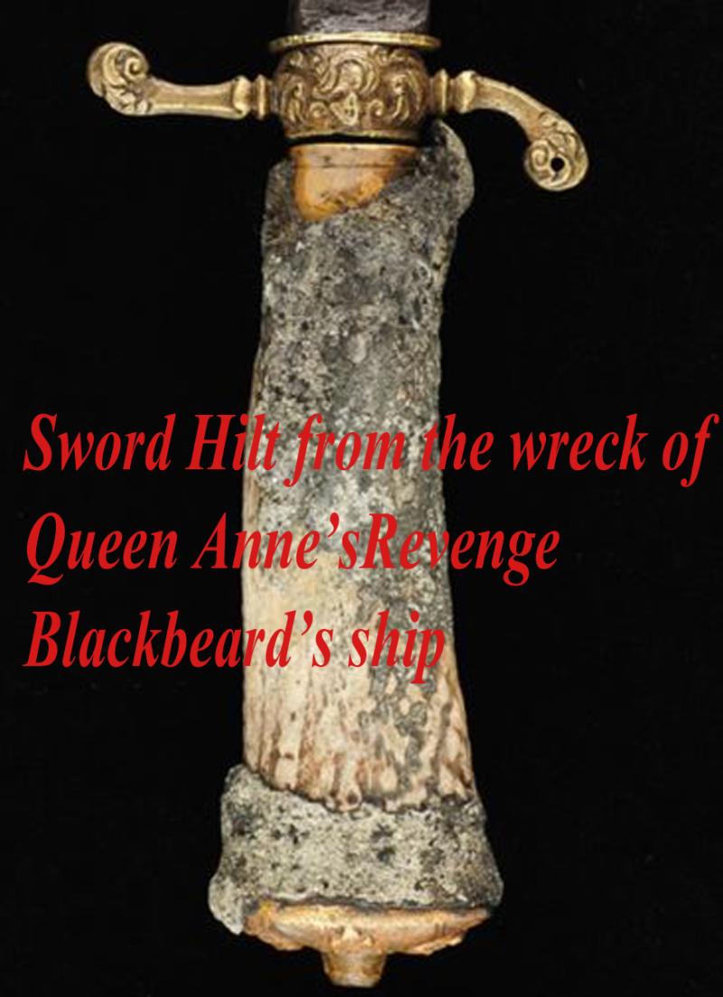 A Very Fine, 17th Century, King 'William & Queen Mary' Period Hangar Sword Cutlass of Senior Naval Officer's Admirals and Captains of the Royal Navy. Also, Of Notorious Pirates 🏴☠️. Armourers Stamped Blade with Crescent Moon and Stars