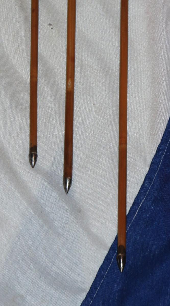 A Rare, Original, Japanese Antique Edo Period Samurai War Bow 'Daikyū ' With Urushi Lacquered Woven Rattan Quiver 'Yabira Yazutsu' With 3 'Ya' Arrows