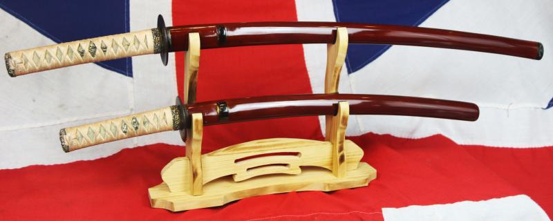 A Beautiful Koto-Shinto Period Signed Yasuhiro, in KiiKuni. Antique Samurai Daisho With Rokakku Clan Mon. Traditional Daisho, the Two Swords Of The Samurai, Comprise a Fine Daito Long Sword & Signed Shoto Short Sword. With With Pierced Rokakko Mon