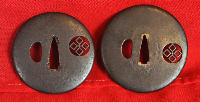 A Beautiful Koto-Shinto Period Signed Yasuhiro, in KiiKuni. Antique Samurai Daisho With Rokakku Clan Mon. Traditional Daisho, the Two Swords Of The Samurai, Comprise a Fine Daito Long Sword & Signed Shoto Short Sword. With With Pierced Rokakko Mon