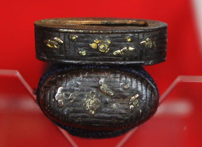 A Stunning, Antique, Edo Period Shinto 'Dragon Horimono' Katana With A Carved Horimono Blade of a Dragon. With a Superb Suguha Hamon