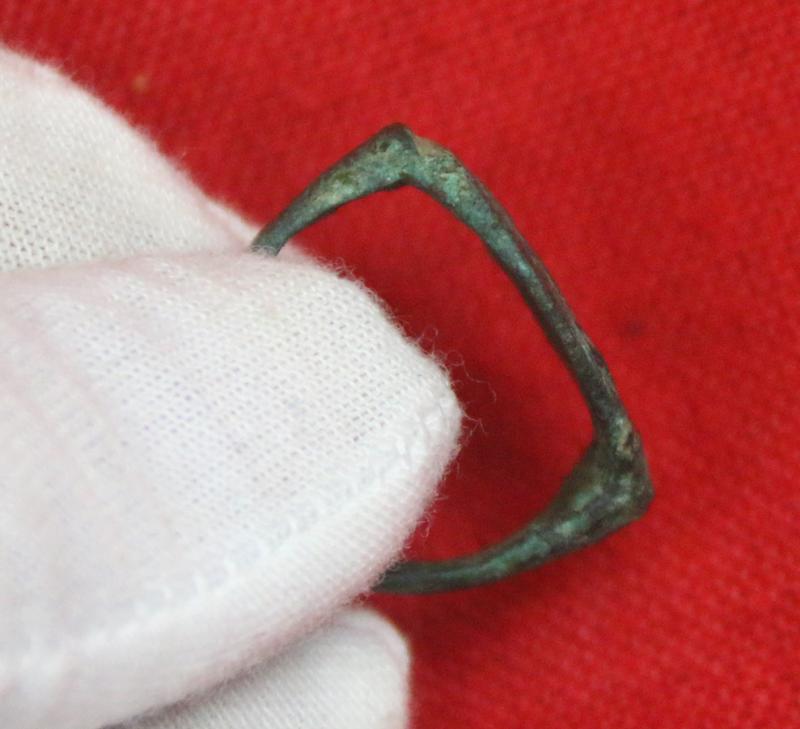1st Century Roman Bronze Ring, Engraved Intaglio of Goddess Minerva With Her Spear & Shield, Inlaid With Red Enamel. For Such As A Roman Centurion or An Equites