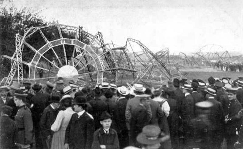 A Very Rare, Near Mint Condition Aeronautical Table Medal for The Graf Zeppelin LZ 4 Dirigible Test Flight To Strasbourg. Hallmarked Silver, {990} Plaque. Dated August 4th 5th 1908, For The Crew Of The Zeppelin That Exploded On Its Test Flight. By Lauer