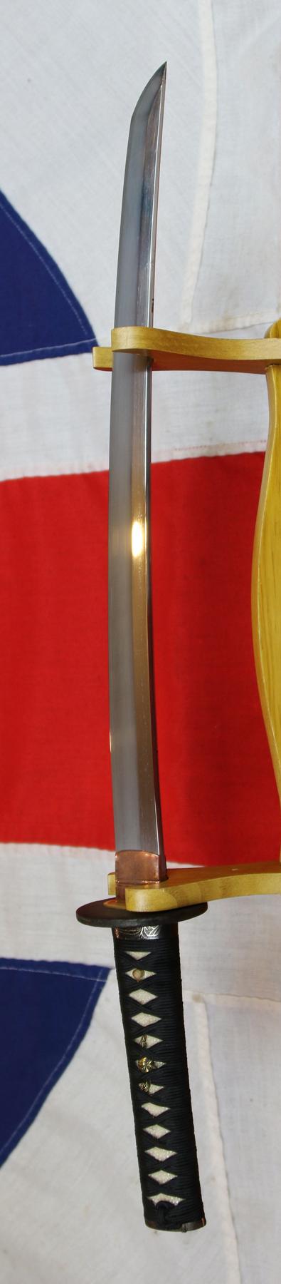A Beautiful Antique Samurai Wakazashi With A Fine Signed Blade. Kunitsuna(国綱)In Beautiful Polish Showing Narrow Suguha Hamon. With the Moon & Bamboo Kashira. Lobster Scale Urushi Ishime Lacquer Saya