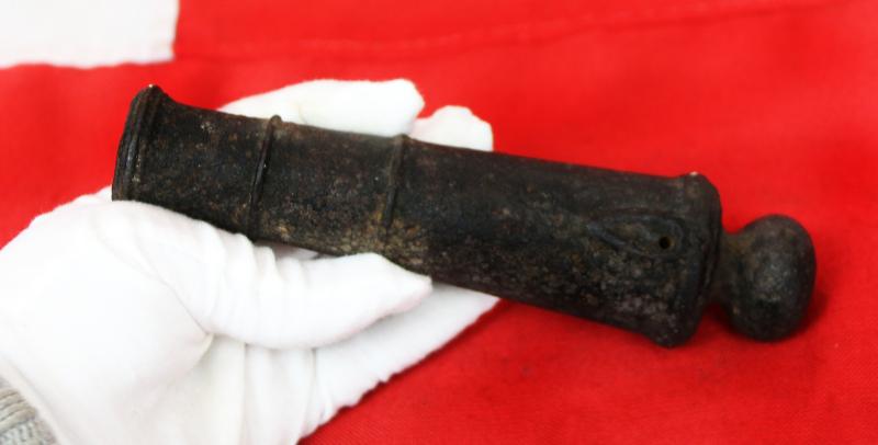 Superb 18th Century American Revolutionary War, King George IIIrd Period Naval Hand Cannon From The Barbary Pirate Raids Period. From 1795, The Annual 'Tribute' Paid to the Regency of Algiers Was 20% of United States Federal Government Expenditure