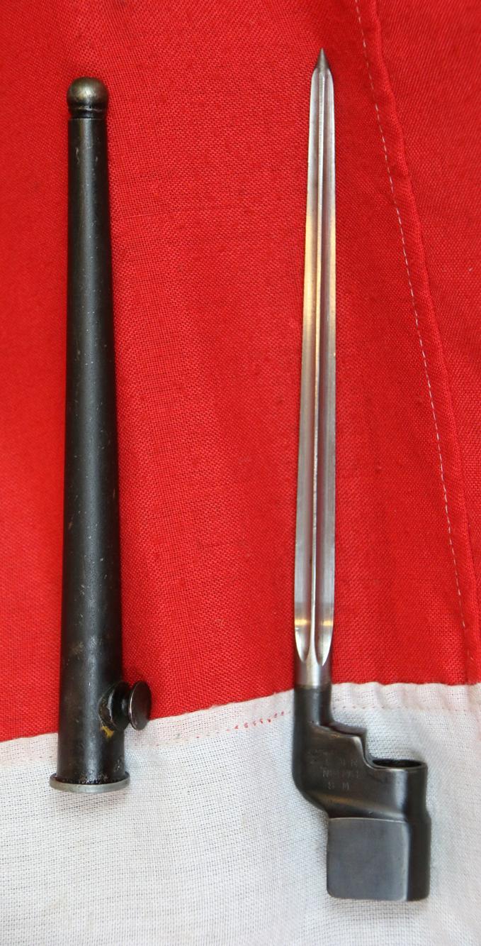 Very Rare & The Most Collectable Bayonet of WW2. A WWII British Lee Enfield No 4 MK 1 Cruciform Spike Bayonet By ‘SM’ (Singer Manufacturing Co) With MK 1 Scabbard. The Earliest, & Briefly Issued Bayonet Of The No4 Rifle in WW2