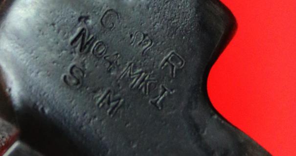 Very Rare & The Most Collectable Bayonet of WW2. A WWII British Lee Enfield No 4 MK 1 Cruciform Spike Bayonet By ‘SM’ (Singer Manufacturing Co) With MK 1 Scabbard. The Earliest, & Briefly Issued Bayonet Of The No4 Rifle in WW2