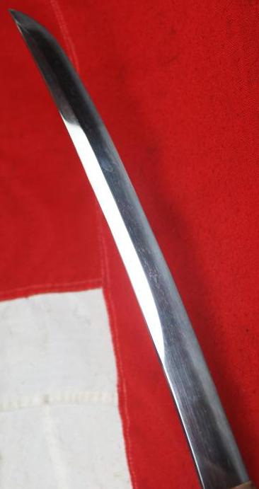 A Superb Antique, Shinto Era, Unokubi (鵜首) Zukuri Blade Tantō, Late 16th To Early 17th Century, from the Battle of Sekigahara, Shinjitai: 関ヶ原の戦い; Kyūjitai: 關ヶ原の戰い With, Signed Kaboku, 'Nakago Form' Kozuka Side Knife With Imperial Chrysanthemum Mon