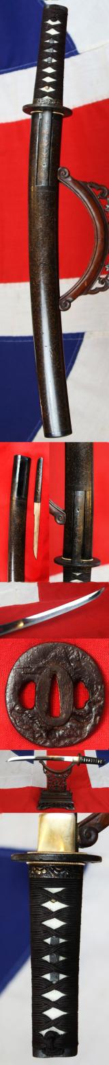 A Superb Antique, Shinto Era, Unokubi (鵜首) Zukuri Blade Tantō, Late 16th To Early 17th Century, from the Battle of Sekigahara, Shinjitai: 関ヶ原の戦い; Kyūjitai: 關ヶ原の戰い With, Signed Kaboku, 'Nakago Form' Kozuka Side Knife With Imperial Chrysanthemum Mon