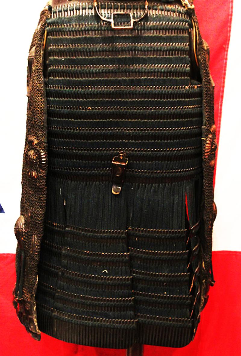Suit Of Original Edo Period Samurai Horserider Armour, With a Bajojingasa 馬上陣笠 Kabuto, A Samurai Horse Rider Battle Helmet. With Gold Maruni Tsuta Kamon. The Maruni Tsuta (丸に蔦) Kamon, Meaning