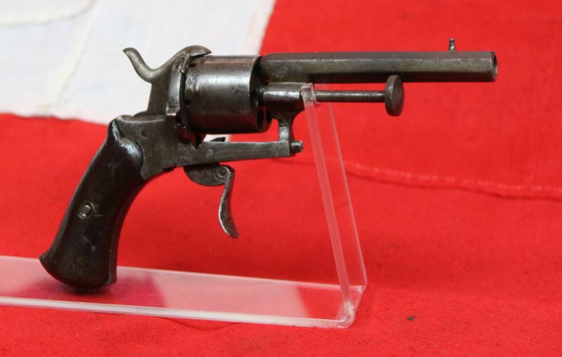 19th Century, 1858 Lefrauchaux 7mm Pinfire Pocket Revolver, With Foldaway Trigger. A Pair To The Vincent van Gogh Pistol That Sold for $182,000 in June 2019. A Very Interesting And Inexpensive Original Antique Arms And Armour Collectible